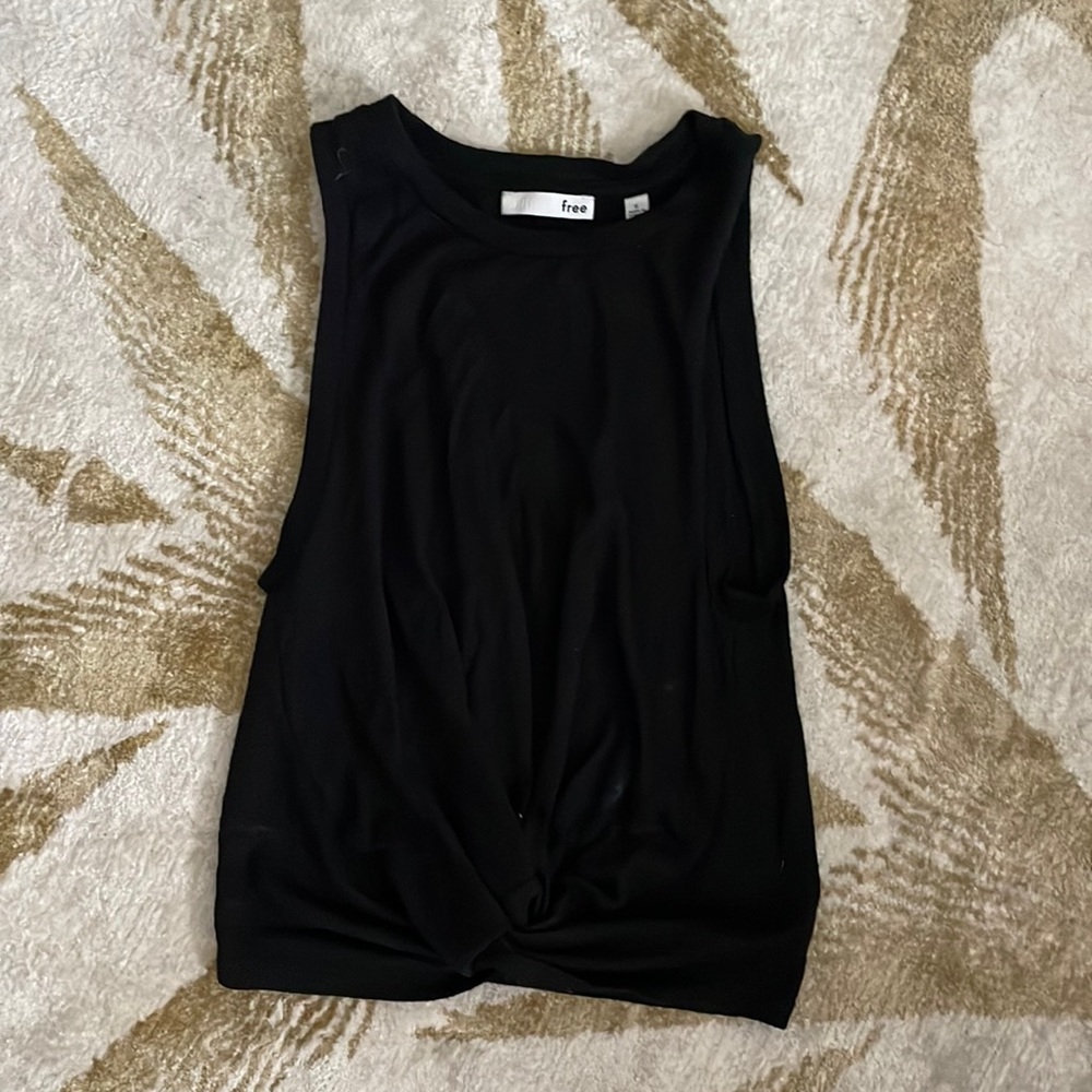 Aritizia Wilfred black top